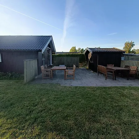 Cozy Summerhouse * Skibby